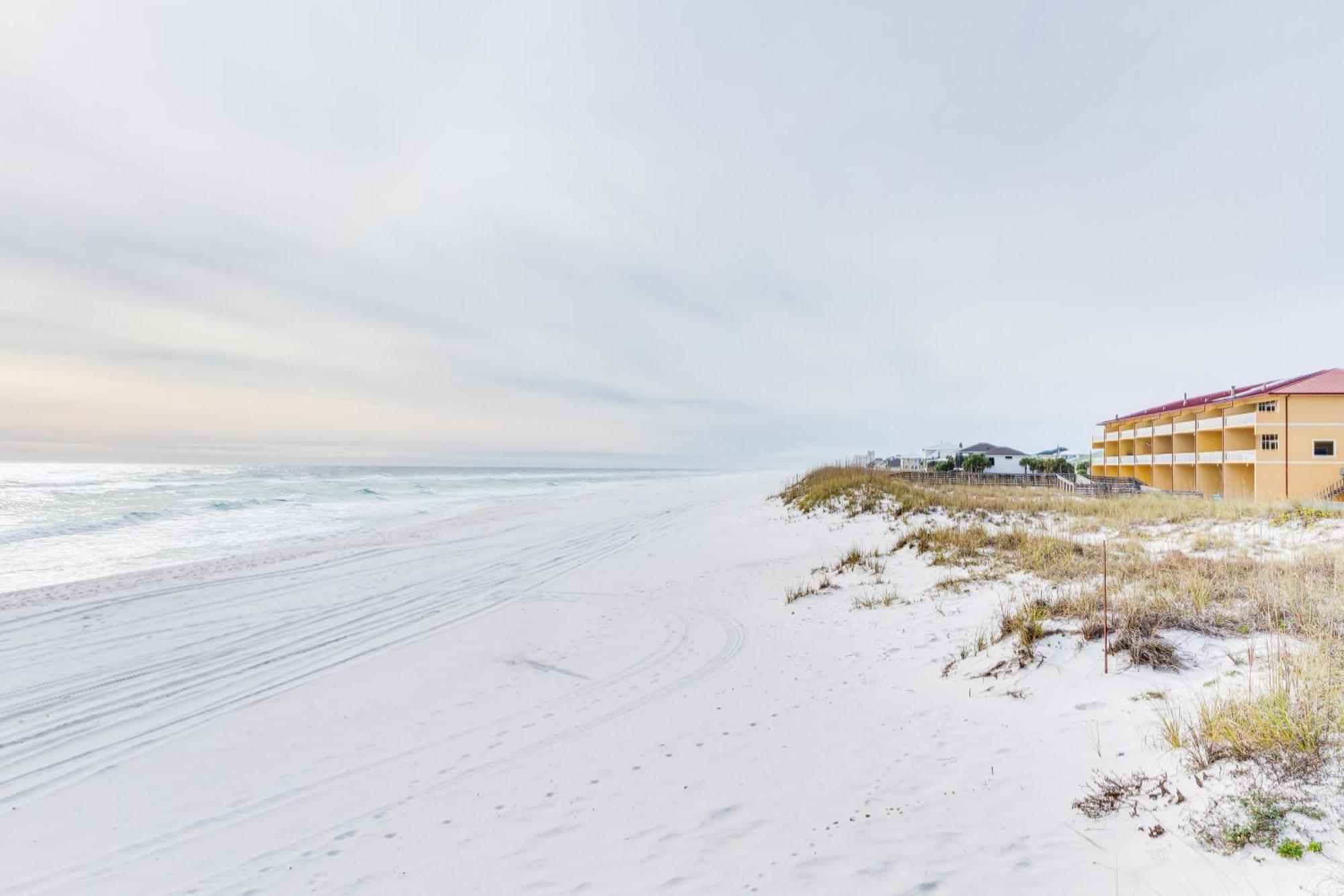 Pensacola Beach Condo With Patio And Access To Beach! Exterior photo